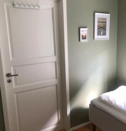 Διαμέρισμα Koselig Nyoppusset 3 Roms Med Egen Parkeringsplass I Rolige Omgivelse Naer Sjoen, 2 Mil Nord For Sentrum.